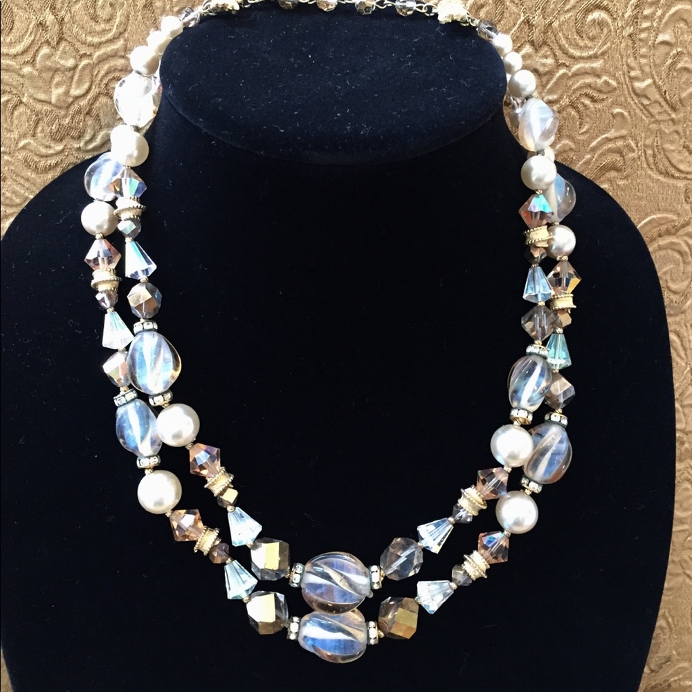 Vintage/Retro Crystal Necklace